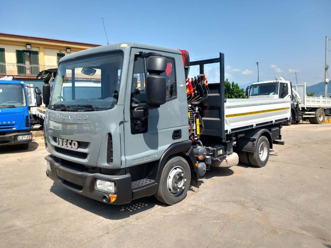 Xe cẩu tự hành IVECO EUROCARGO 80E22: hình 14