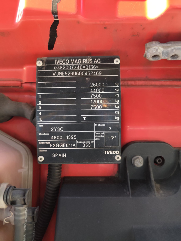 IVECO S-WAY AS260S48 Y - Xe tải thùng lửng/ Phẳng: hình 3 IVECO S-WAY AS260S48 Y - Xe tải thùng lửng/ Phẳng: hình 3