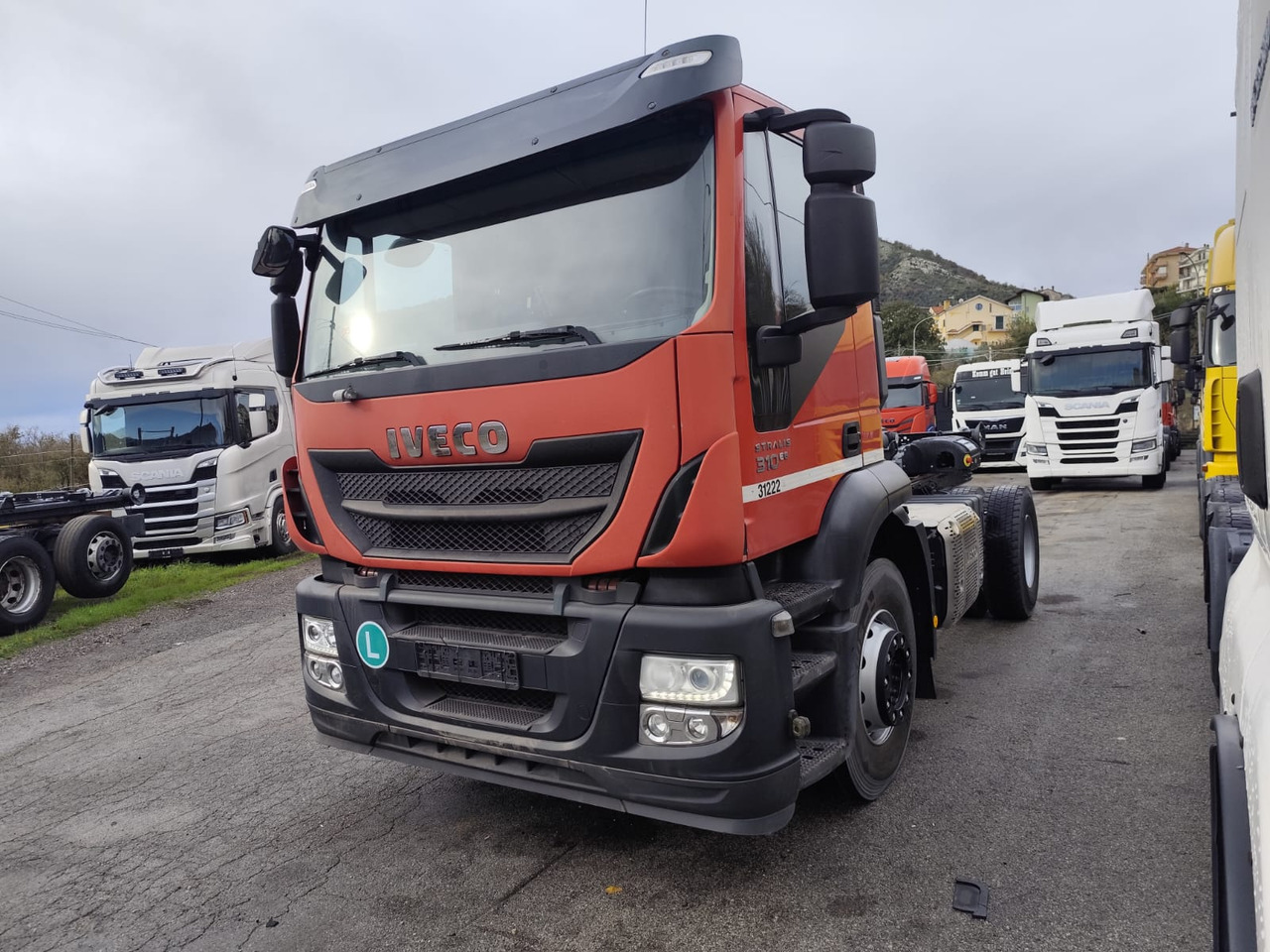 IVECO STRALIS 190S31 - Xe tải nâng móc: hình 1 IVECO STRALIS 190S31 - Xe tải nâng móc: hình 1