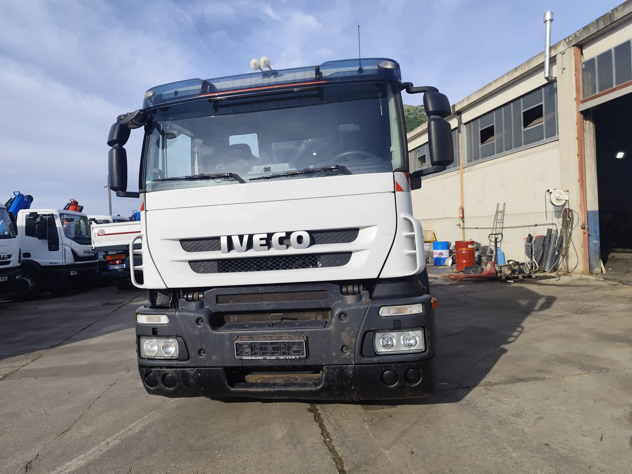 IVECO STRALIS 260S45 - Xe cẩu tự hành: hình 5 IVECO STRALIS 260S45 - Xe cẩu tự hành: hình 5