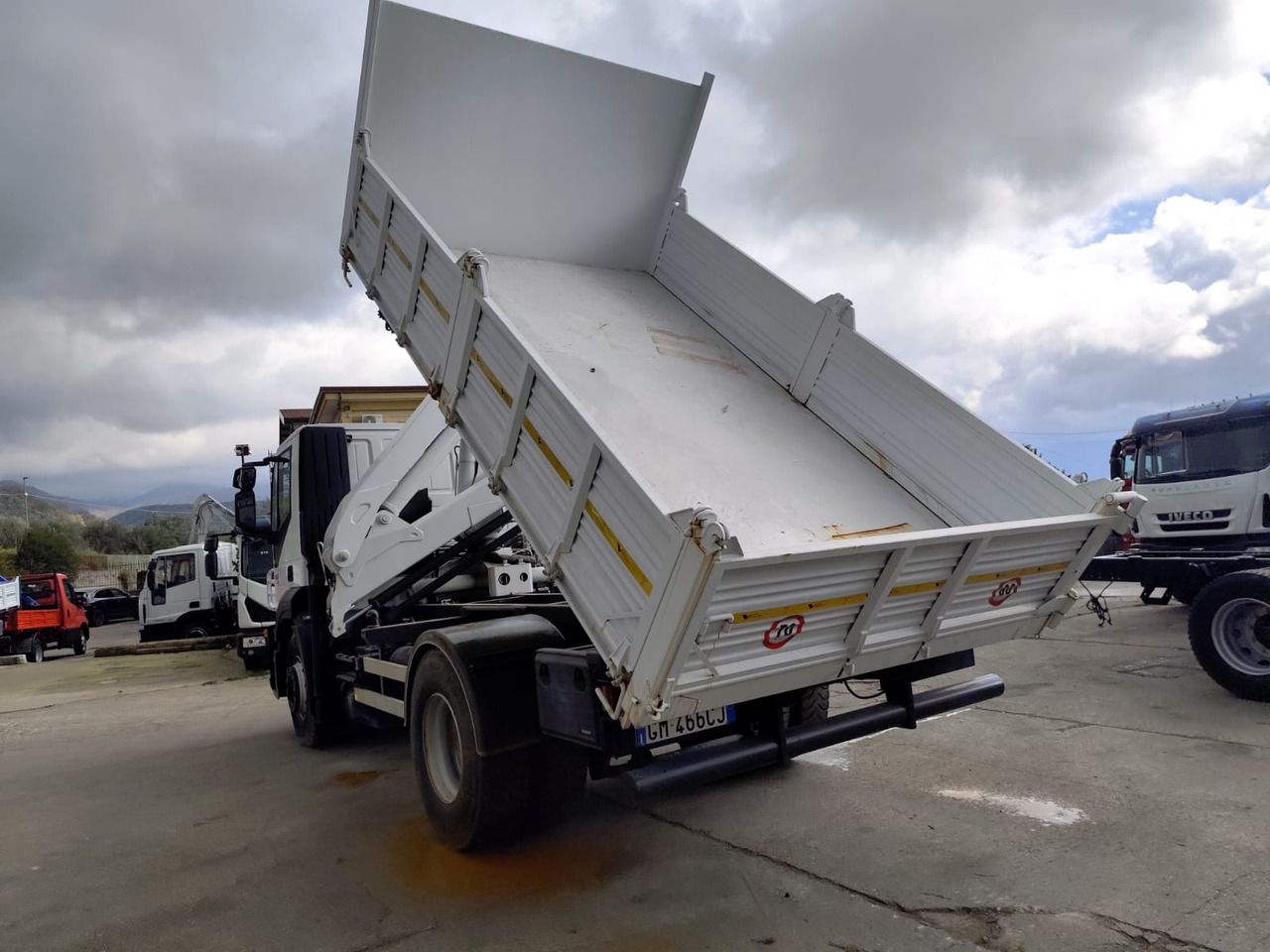 Interior photo 2: Cho thuê IVECO STRALIS AD 190S31P IVECO STRALIS AD 190S31P
