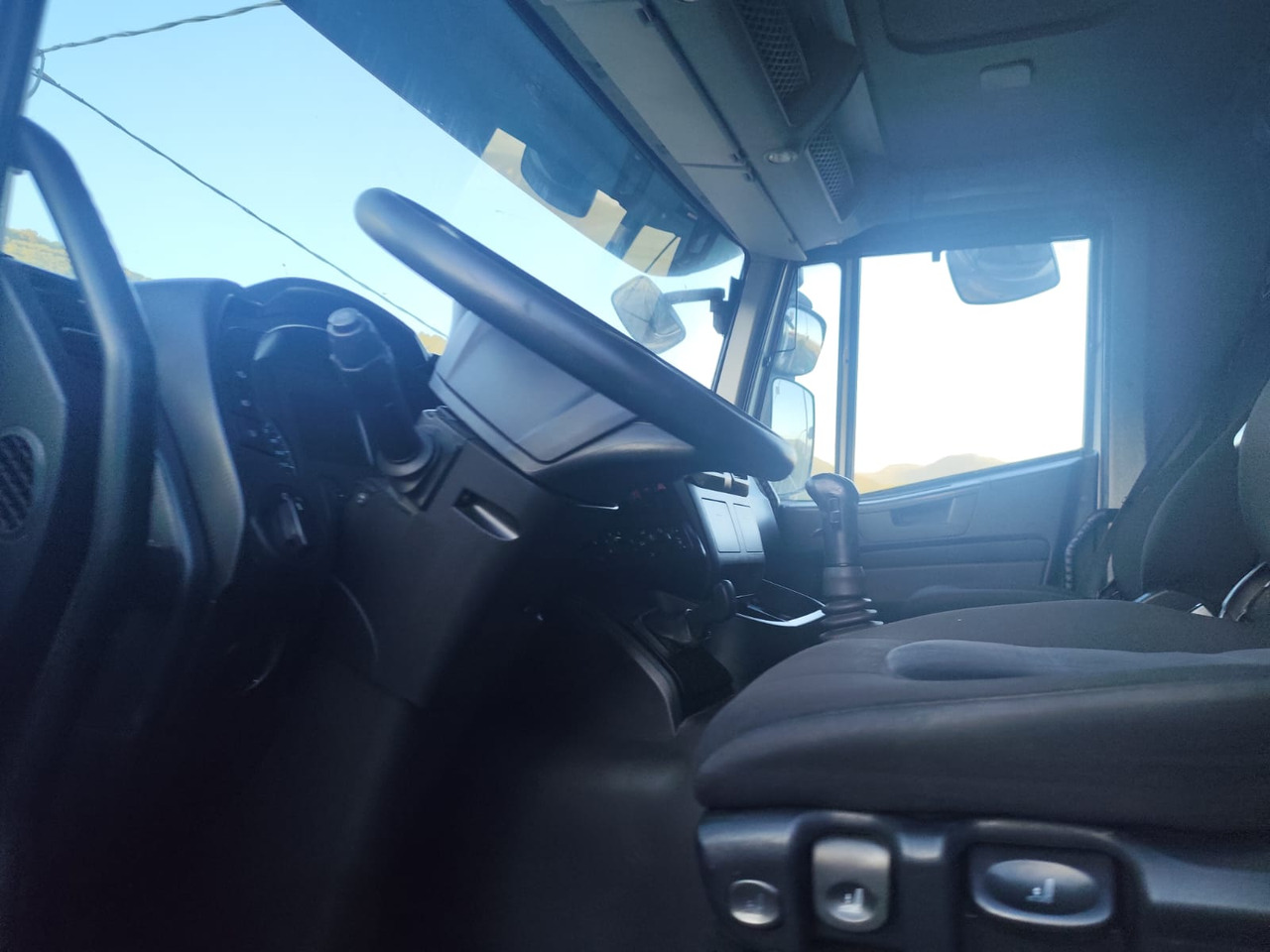 IVECO STRALIS AD 260S31 XP - Xe tải khung gầm: hình 3 IVECO STRALIS AD 260S31 XP - Xe tải khung gầm: hình 3