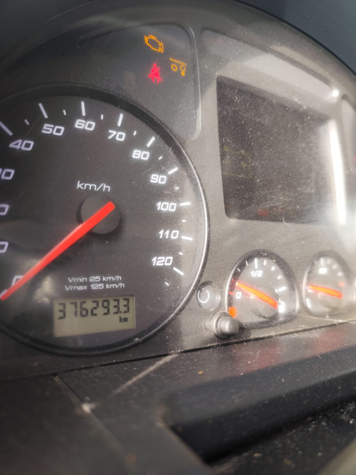 IVECO STRALIS AD 260S31 Y/P - Xe tải nâng móc: hình 3 IVECO STRALIS AD 260S31 Y/P - Xe tải nâng móc: hình 3