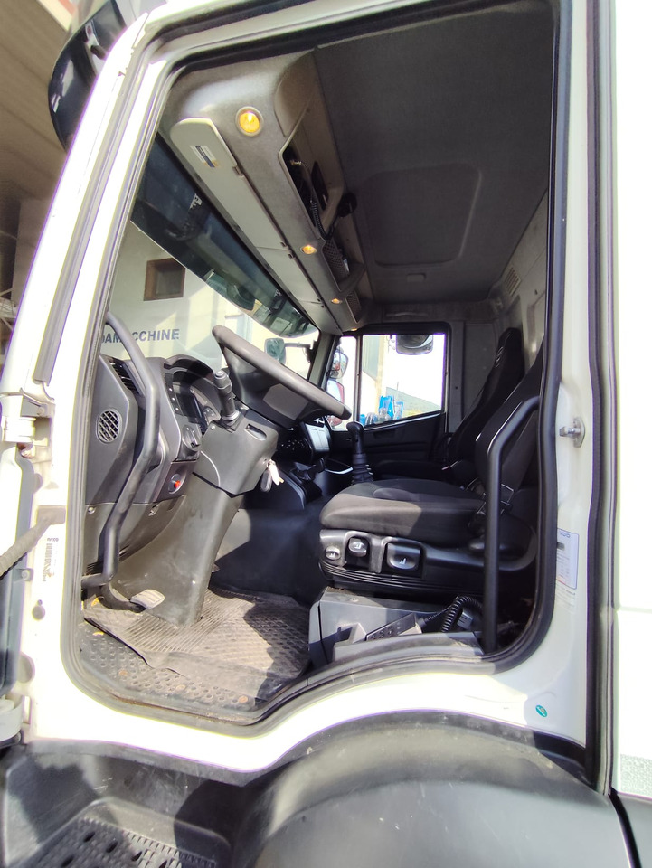 IVECO STRALIS AD 260S31 Y/P - Xe ben, Xe cẩu tự hành: hình 2 IVECO STRALIS AD 260S31 Y/P - Xe ben, Xe cẩu tự hành: hình 2