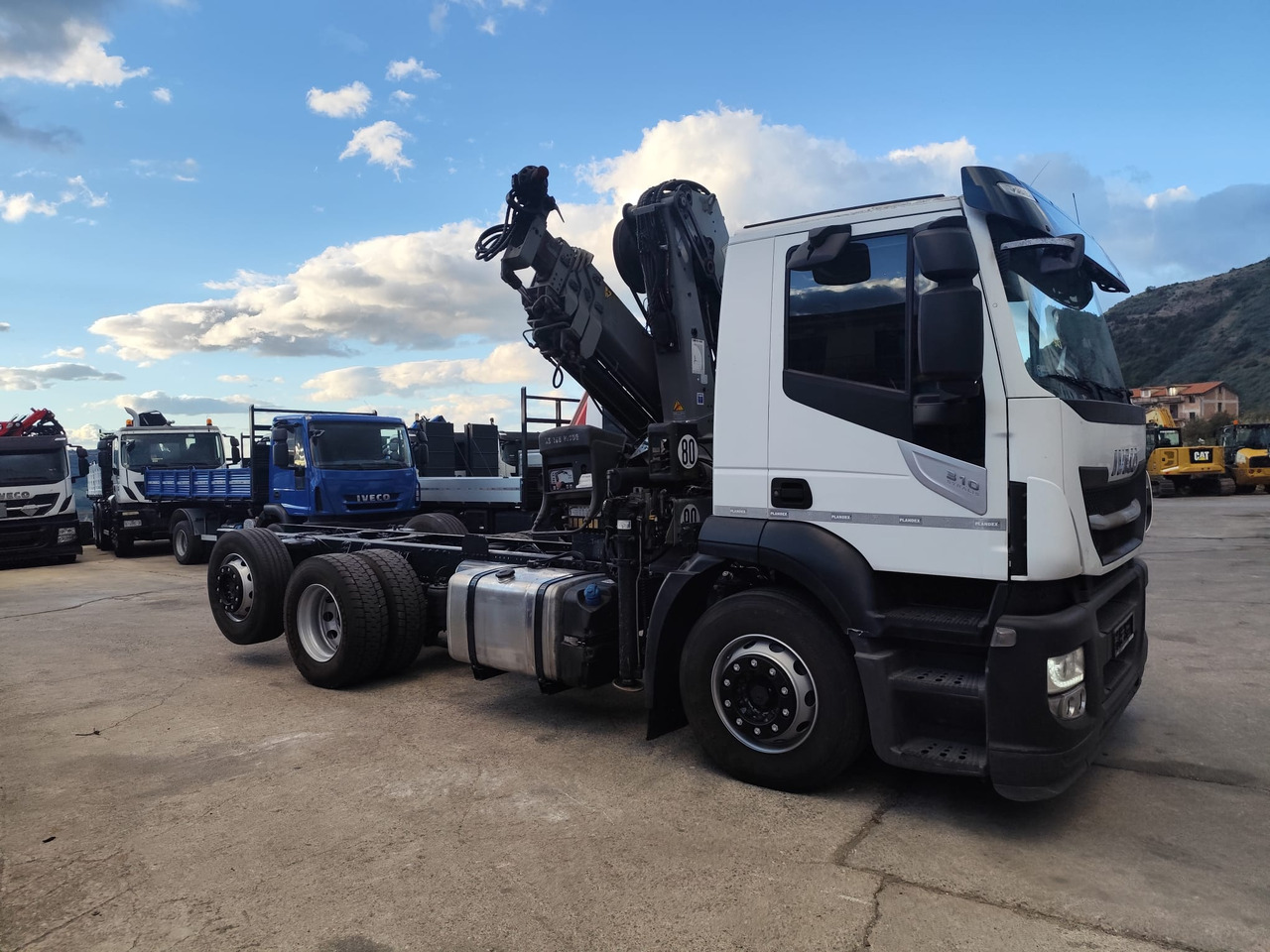 IVECO STRALIS AD 260S31 Y/P - Xe ben, Xe cẩu tự hành: hình 3 IVECO STRALIS AD 260S31 Y/P - Xe ben, Xe cẩu tự hành: hình 3