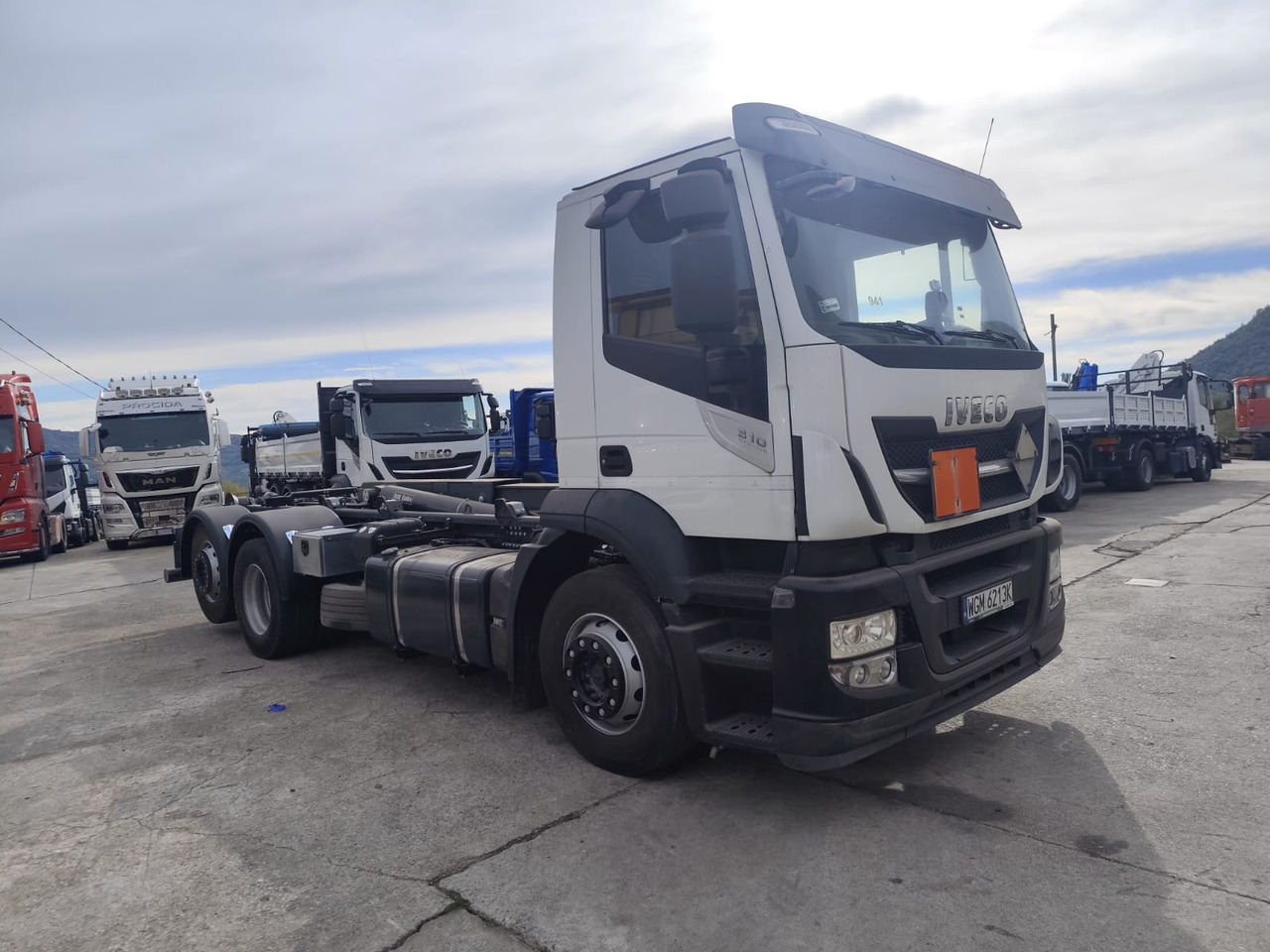 IVECO STRALIS AD 260S31 Y/P - Xe tải nâng móc: hình 1 IVECO STRALIS AD 260S31 Y/P - Xe tải nâng móc: hình 1