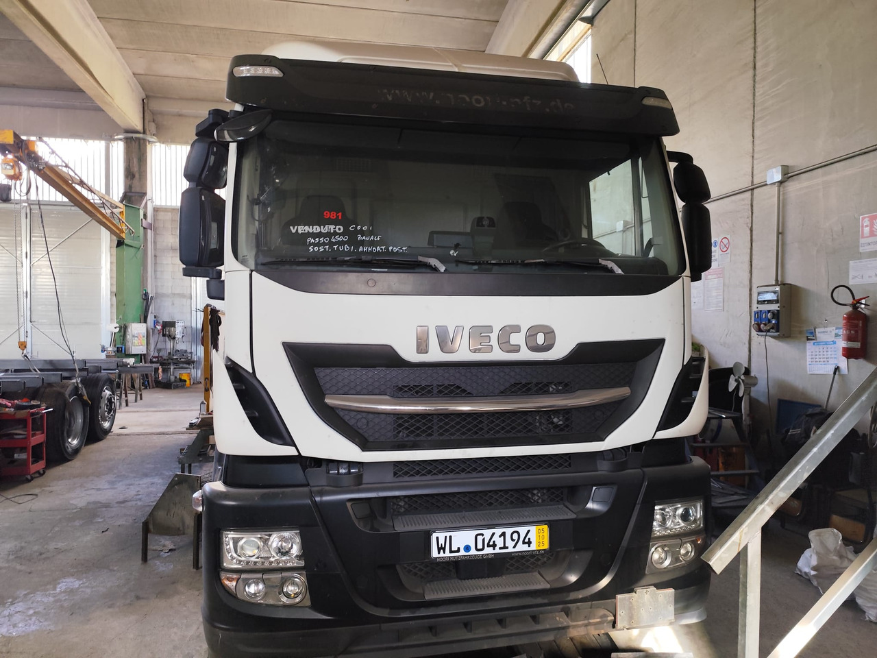 IVECO STRALIS AS 260S46 - Xe tải thùng lửng/ Phẳng: hình 3 IVECO STRALIS AS 260S46 - Xe tải thùng lửng/ Phẳng: hình 3