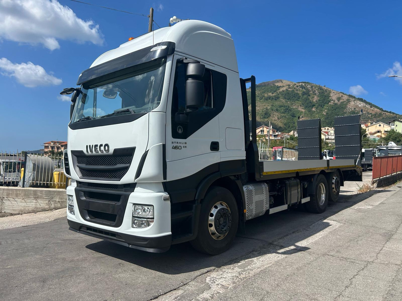 IVECO STRALIS AS 260S46 - Xe tải thùng lửng/ Phẳng: hình 1 IVECO STRALIS AS 260S46 - Xe tải thùng lửng/ Phẳng: hình 1