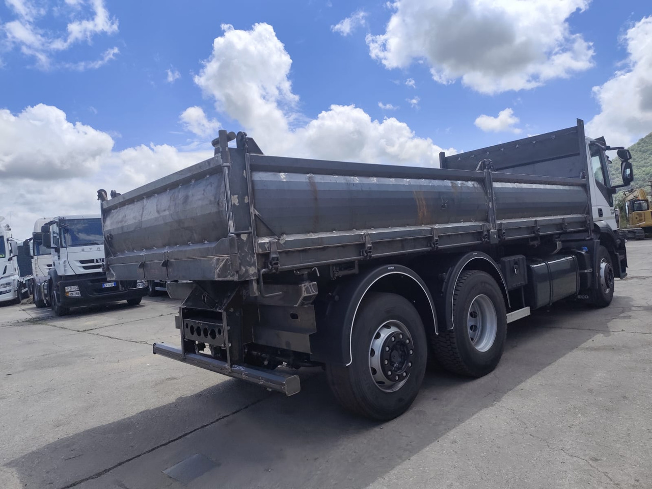 IVECO STRALIS CUBE 260S31 - Xe cẩu tự hành: hình 4 IVECO STRALIS CUBE 260S31 - Xe cẩu tự hành: hình 4
