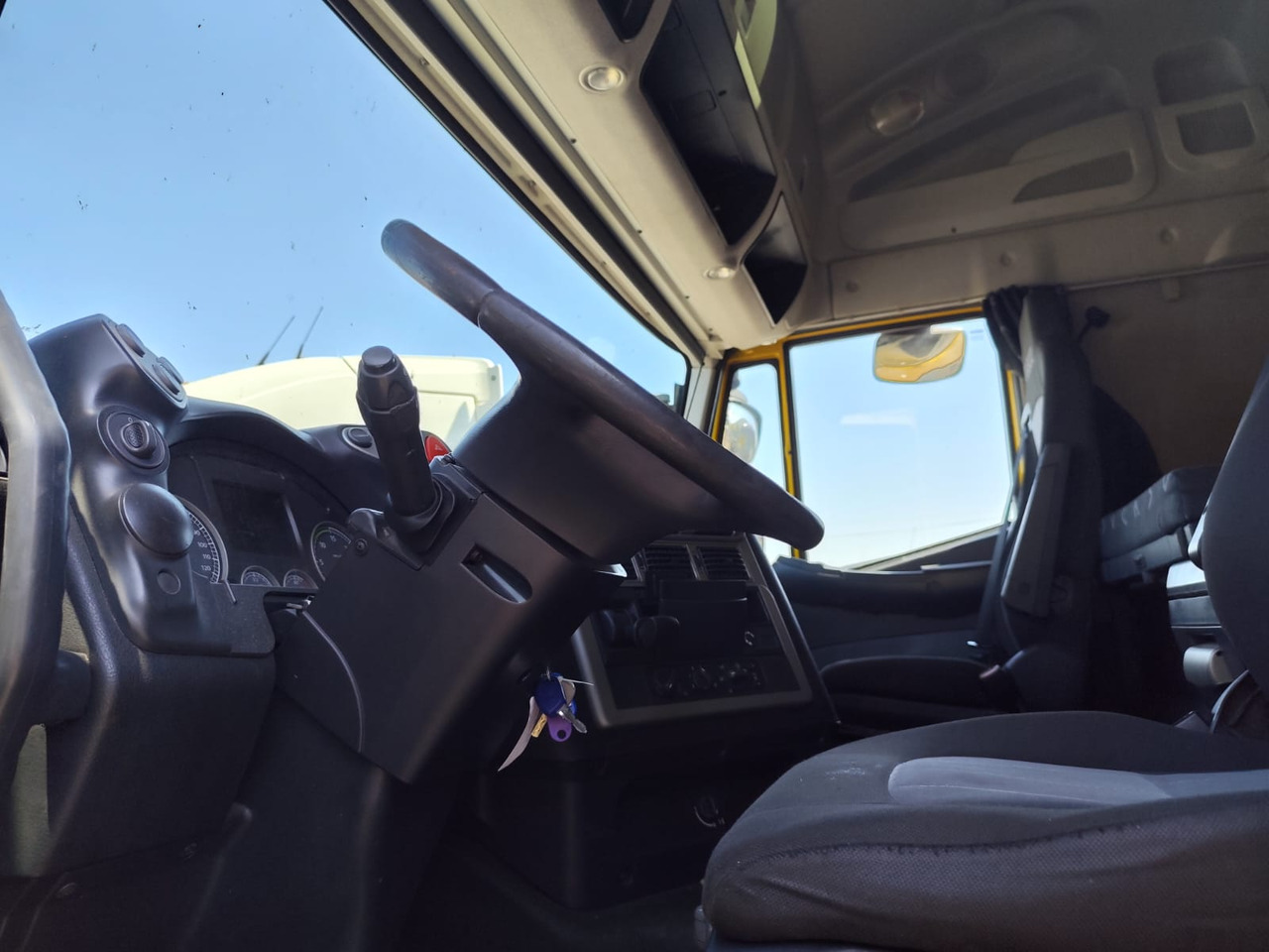 IVECO STRALIS CUBE AD260S42 - Xe chở container/ Xe tải hoán đổi thân: hình 3 IVECO STRALIS CUBE AD260S42 - Xe chở container/ Xe tải hoán đổi thân: hình 3