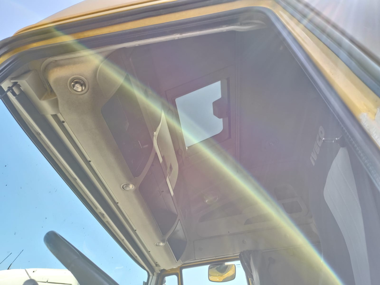 IVECO STRALIS CUBE AD260S42 - Xe chở container/ Xe tải hoán đổi thân: hình 4 IVECO STRALIS CUBE AD260S42 - Xe chở container/ Xe tải hoán đổi thân: hình 4