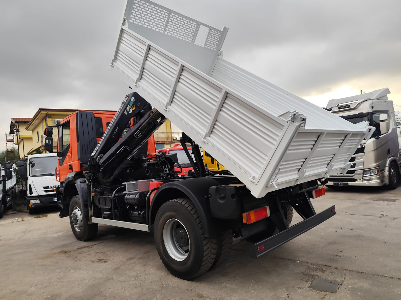 IVECO TRAKKER 190T36 - Xe cẩu tự hành, Xe ben: hình 5 IVECO TRAKKER 190T36 - Xe cẩu tự hành, Xe ben: hình 5