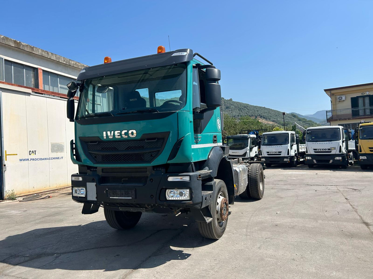 IVECO TRAKKER 190T41 - Xe tải khung gầm: hình 4 IVECO TRAKKER 190T41 - Xe tải khung gầm: hình 4