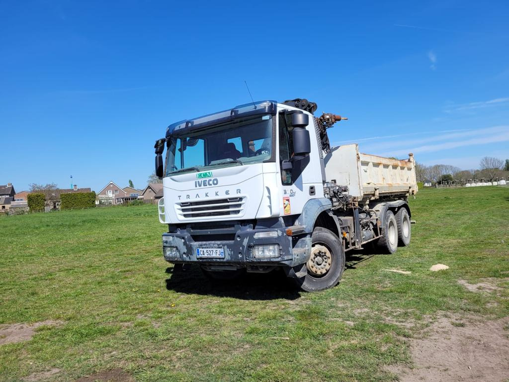 Xe cẩu tự hành, Xe ben IVECO TRAKKER 260T36: hình 13