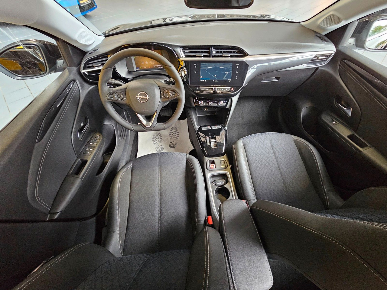 Opel Corsa F e Elegance Navi Pro SHZ LED 50KW DAB - Xe hơi: hình 5 Opel Corsa F e Elegance Navi Pro SHZ LED 50KW DAB - Xe hơi: hình 5