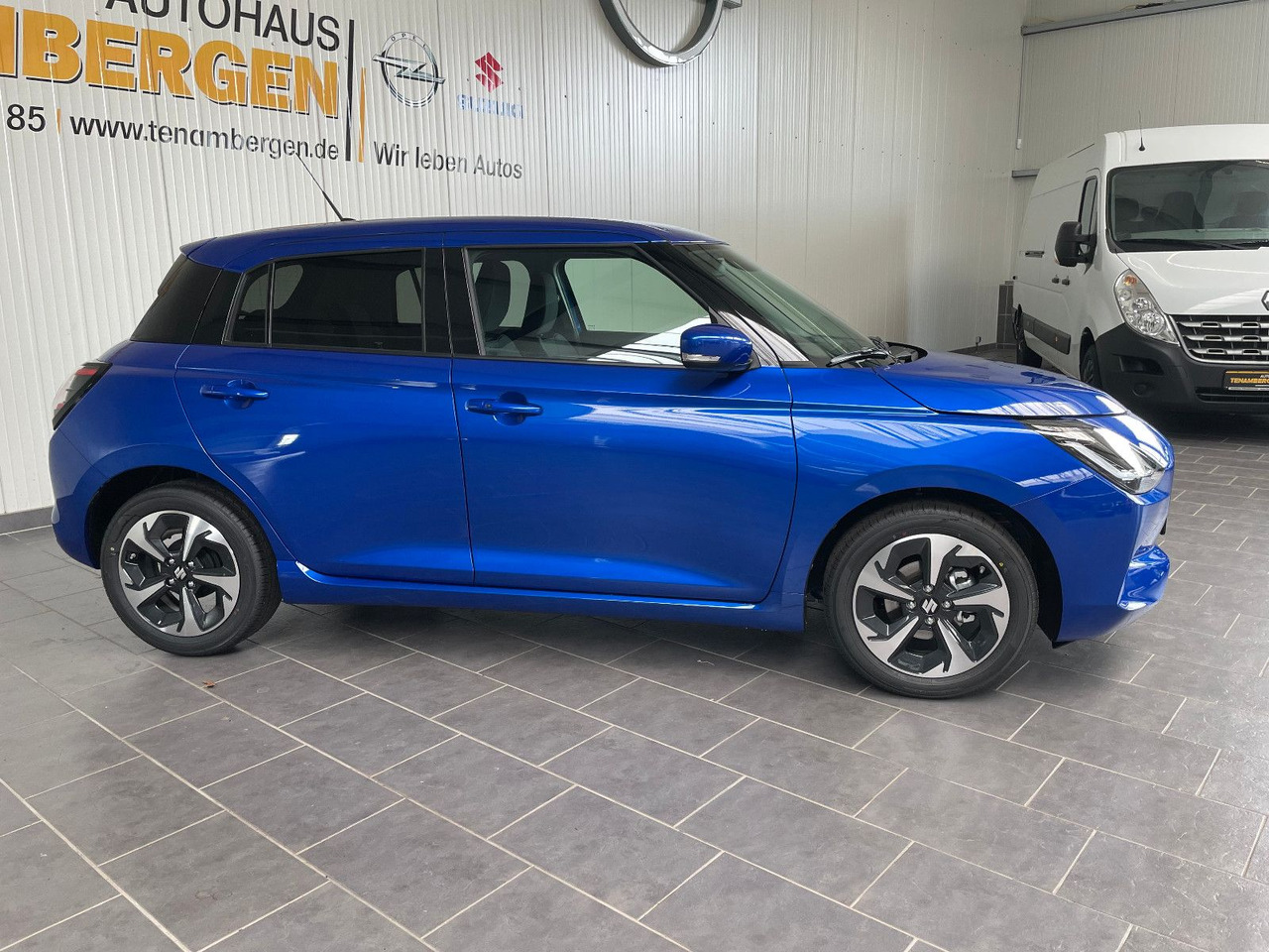 Suzuki Swift 1.2 DUALJET HYBRID Comfort+ - Xe hơi: hình 2 Suzuki Swift 1.2 DUALJET HYBRID Comfort+ - Xe hơi: hình 2
