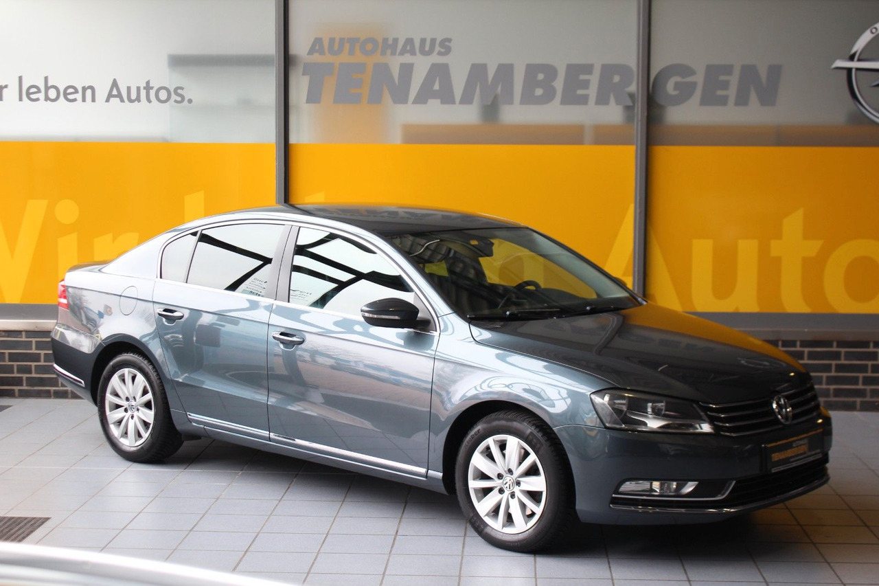 Volkswagen Passat Comfortline BlueMotion Navi PDC - Sedan: hình 1 Volkswagen Passat Comfortline BlueMotion Navi PDC - Sedan: hình 1