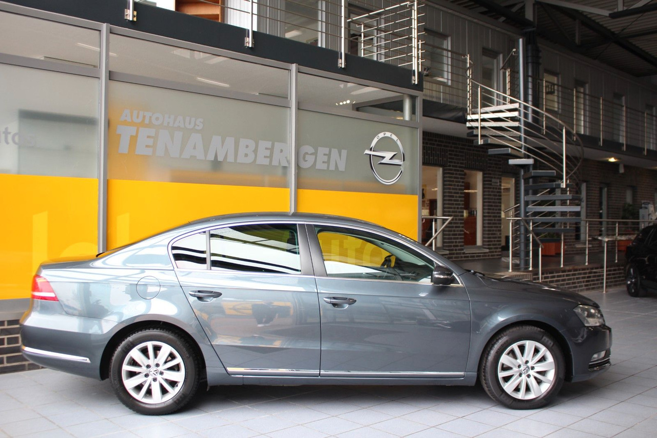 Volkswagen Passat Comfortline BlueMotion Navi PDC - Sedan: hình 3 Volkswagen Passat Comfortline BlueMotion Navi PDC - Sedan: hình 3