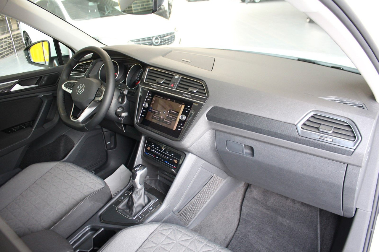SUV Volkswagen Tiguan Life DSG LED Kamera Navi AHK ACC: hình 8
