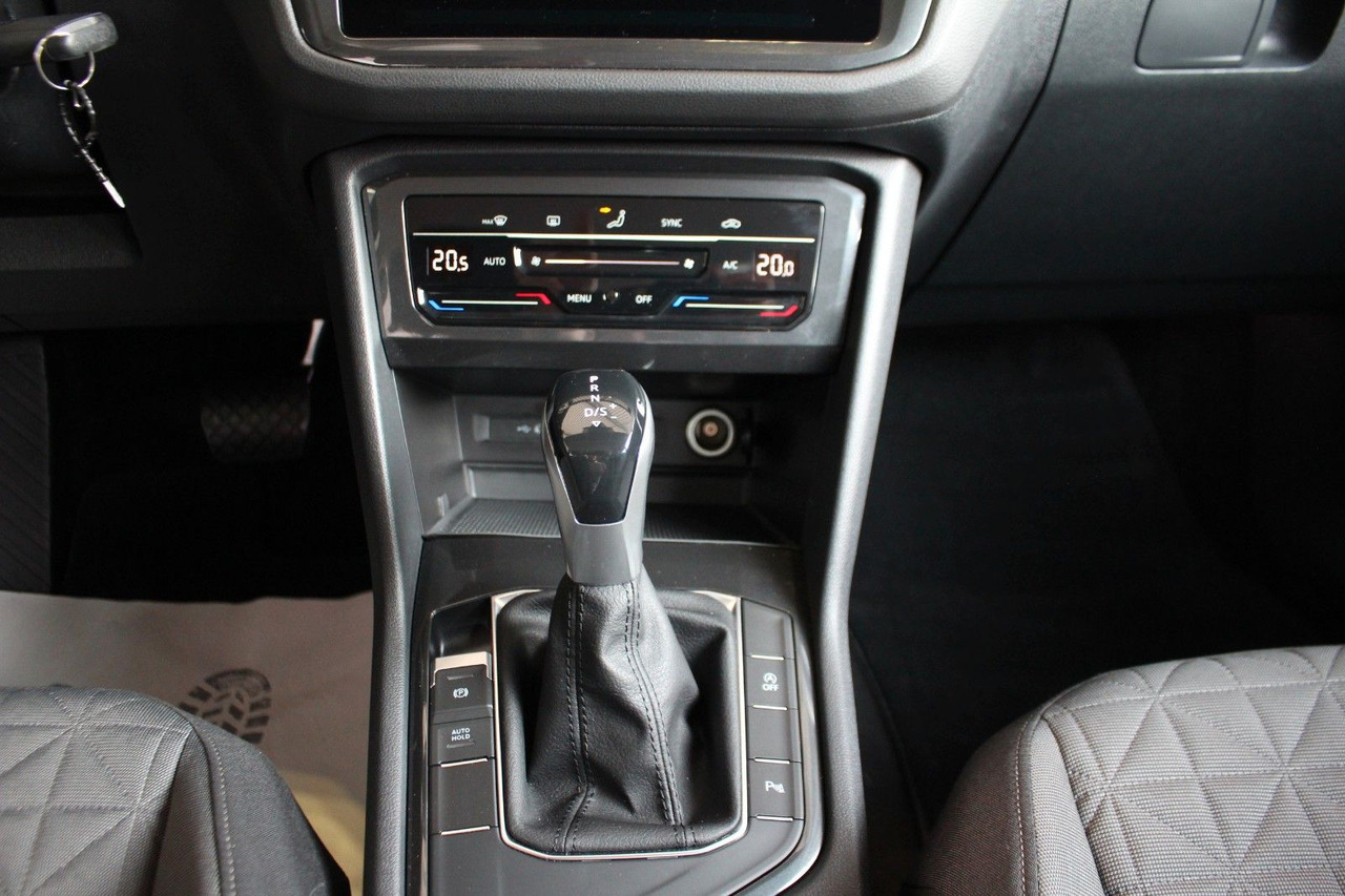 SUV Volkswagen Tiguan Life DSG LED Kamera Navi AHK ACC: hình 17