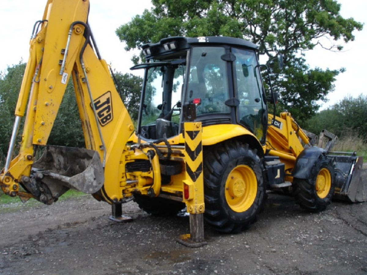JCB 3CX CONTRACTOR - Máy xúc trước múc sau: hình 2 JCB 3CX CONTRACTOR - Máy xúc trước múc sau: hình 2