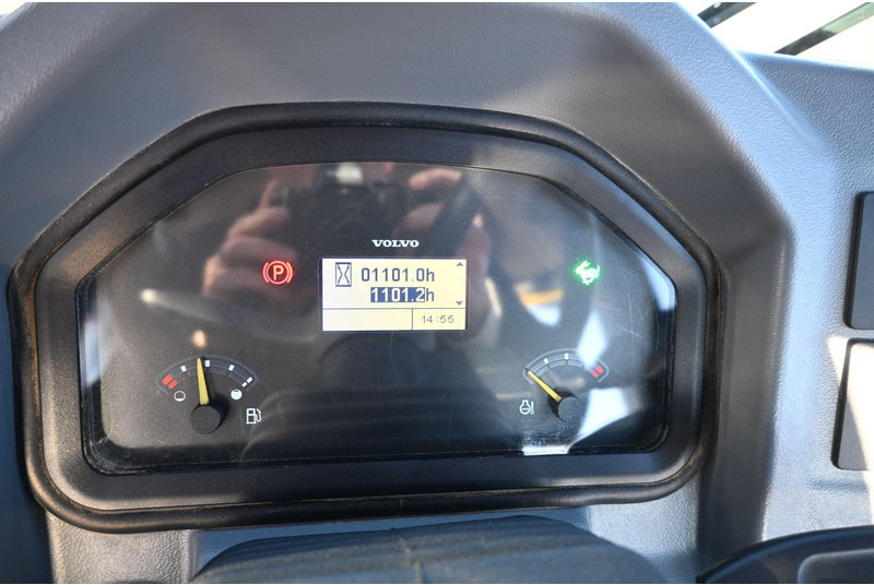 Máy xúc lật bánh lốp Volvo L30G: hình 16 Máy xúc lật bánh lốp Volvo L30G: hình 16