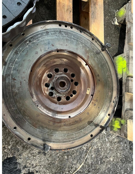 Scania 2060240 - Bánh đà: hình 1 Scania 2060240 - Bánh đà: hình 1