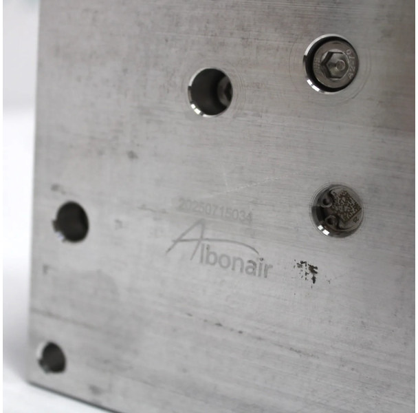 Volvo FH/FM AdBlue Pomp 21679299 | 7421892627 | 23387854 Nieuw - Hệ thống nhiên liệu cho Xe tải: hình 3 Volvo FH/FM AdBlue Pomp 21679299 | 7421892627 | 23387854 Nieuw - Hệ thống nhiên liệu cho Xe tải: hình 3