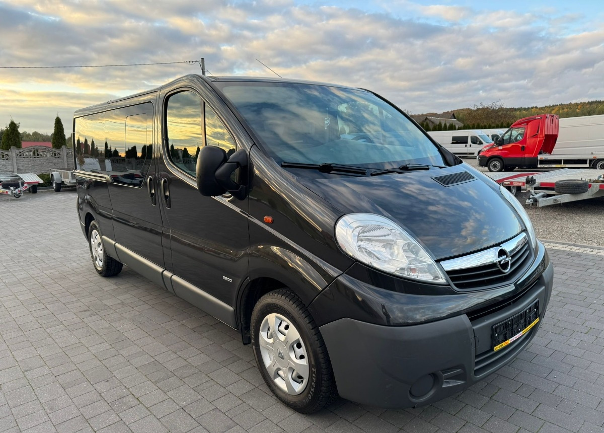 Opel Vivaro Doka Long 2.5 150 ps. L2 H1 - Xe tải van: hình 4 Opel Vivaro Doka Long 2.5 150 ps. L2 H1 - Xe tải van: hình 4