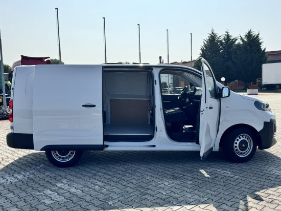 Fiat Scudo (L2) M BlueDHi 120 6-Gang inkl. NOVA - Xe van chở hàng: hình 5 Fiat Scudo (L2) M BlueDHi 120 6-Gang inkl. NOVA - Xe van chở hàng: hình 5