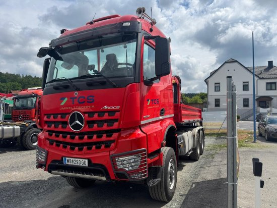 Mercedes-Benz AROCS 3552 963-2F Epsilon M100L86 Kran ? Leistungsstarker Holzladekran mit hoher Reichweite - Xe cẩu tự hành: hình 1 Mercedes-Benz AROCS 3552 963-2F Epsilon M100L86 Kran ? Leistungsstarker Holzladekran mit hoher Reichweite - Xe cẩu tự hành: hình 1