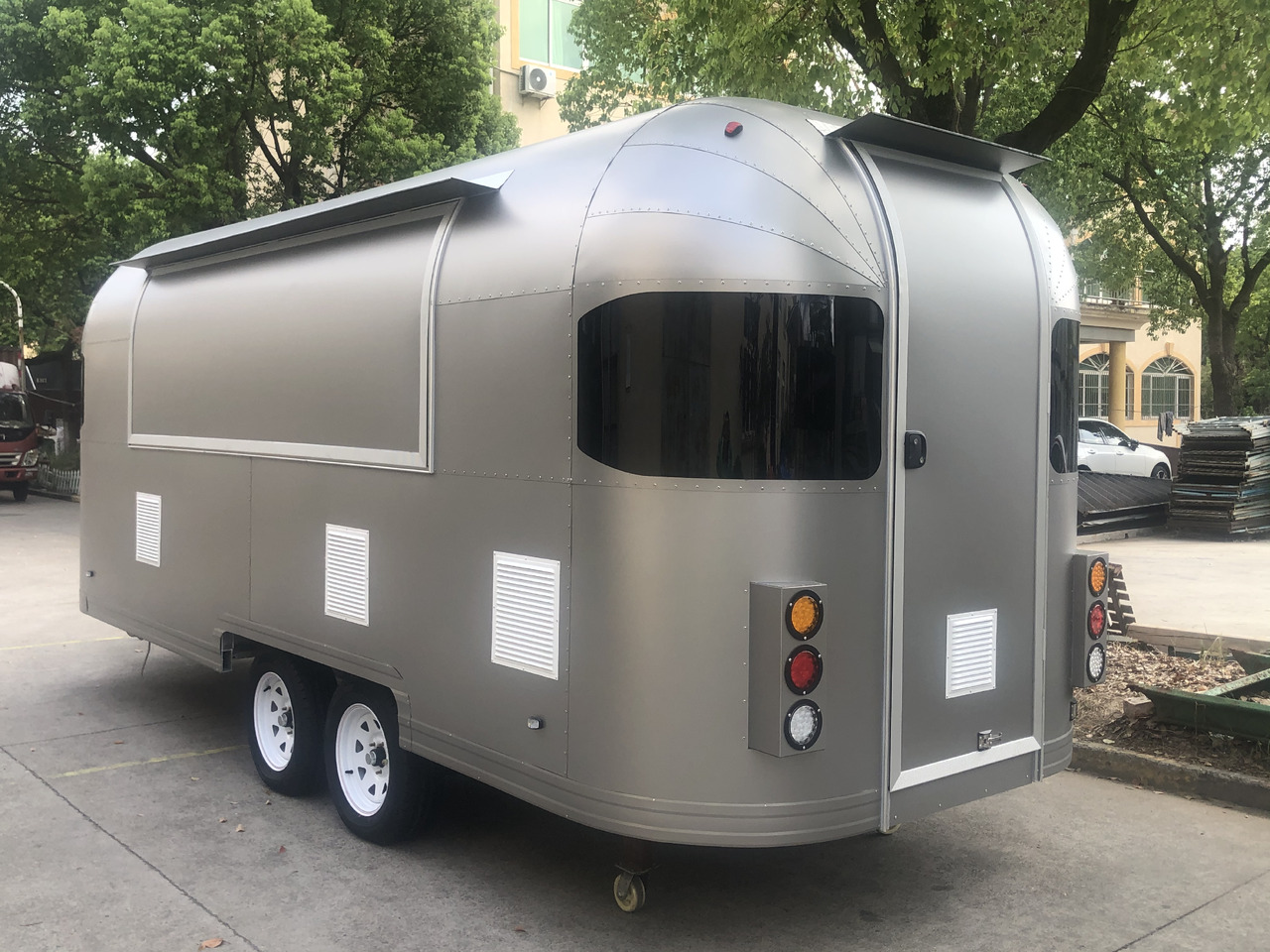 Deli Star Trailer American 6000 - EU Standards - Rơ moóc bán hàng: hình 1 Deli Star Trailer American 6000 - EU Standards - Rơ moóc bán hàng: hình 1