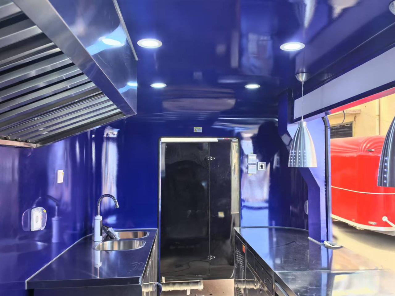 Deli Star Trailer Futura 4000 - EU standards - Rơ moóc bán hàng: hình 3 Deli Star Trailer Futura 4000 - EU standards - Rơ moóc bán hàng: hình 3