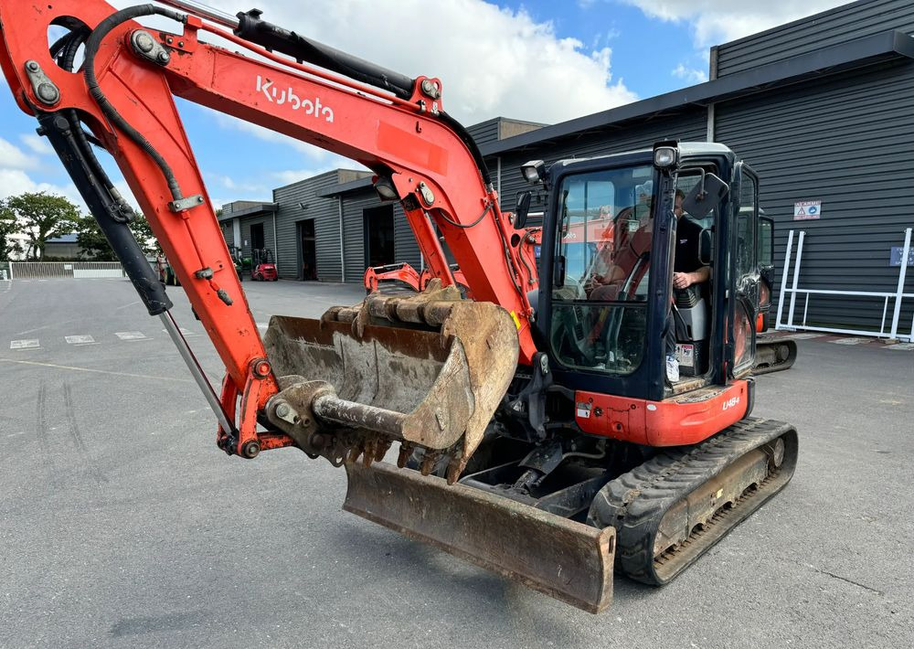 Kubota U48-4 - Máy xúc bánh xích: hình 2 Kubota U48-4 - Máy xúc bánh xích: hình 2