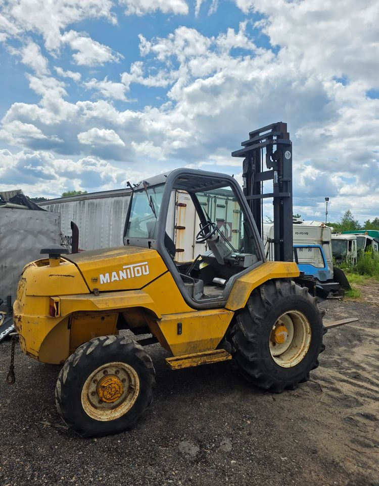 Manitou M26.4 Terenowy 4x4 5,5m - Xe nâng địa hình gồ ghề: hình 5 Manitou M26.4 Terenowy 4x4 5,5m - Xe nâng địa hình gồ ghề: hình 5