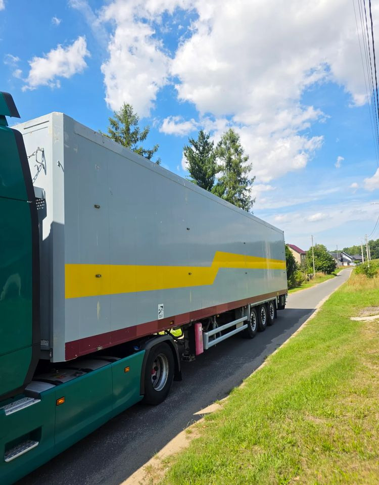 Stas S3-SZ334V - Sơ mi rơ moóc sàn đi bộ: hình 1 Stas S3-SZ334V - Sơ mi rơ moóc sàn đi bộ: hình 1