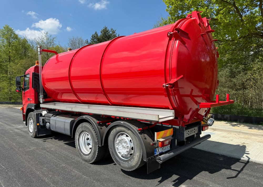 Volvo FM 360 - Xe tải chở rác: hình 3 Volvo FM 360 - Xe tải chở rác: hình 3