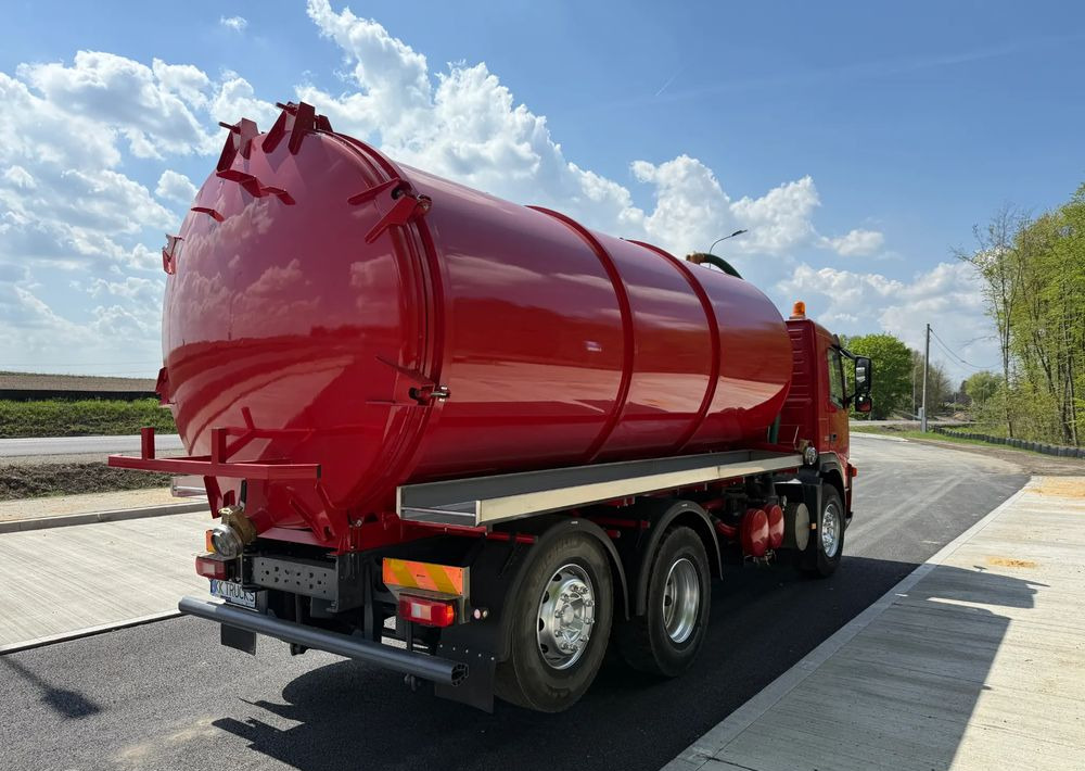 Volvo FM 360 - Xe tải chở rác: hình 4 Volvo FM 360 - Xe tải chở rác: hình 4