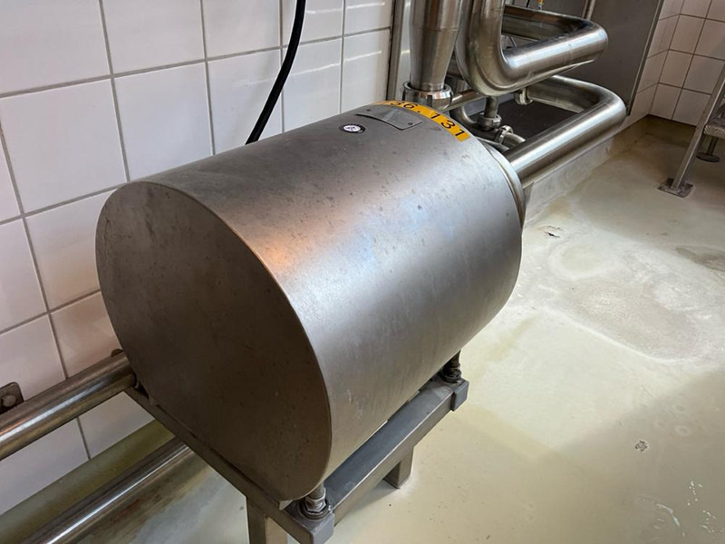 Alfa Romeo Laval LKH 10/163 - Máy nén khí: hình 2 Alfa Romeo Laval LKH 10/163 - Máy nén khí: hình 2