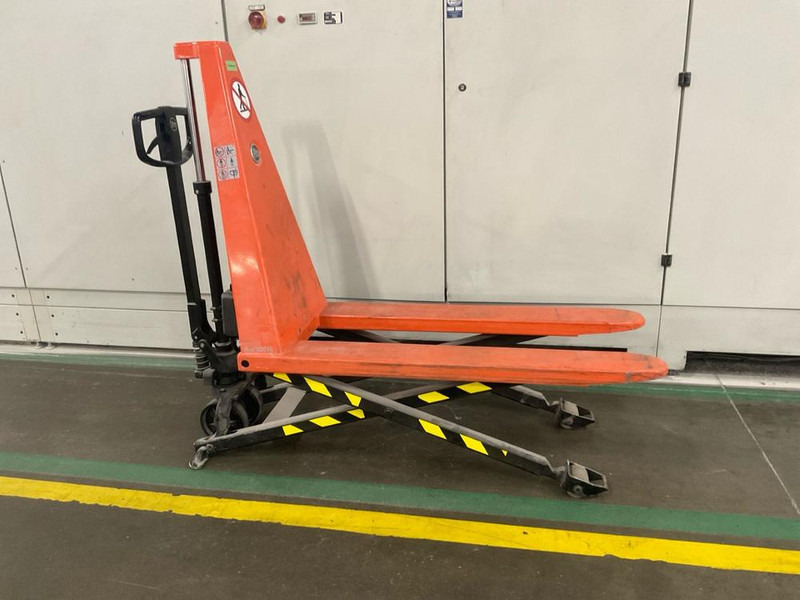 BT HHM100 - Xe nâng: hình 3 BT HHM100 - Xe nâng: hình 3