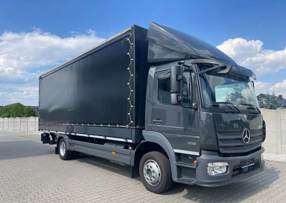 Mercedes-Benz ATEGO 1218 - Xe tải thùng mui bạt: hình 4 Mercedes-Benz ATEGO 1218 - Xe tải thùng mui bạt: hình 4