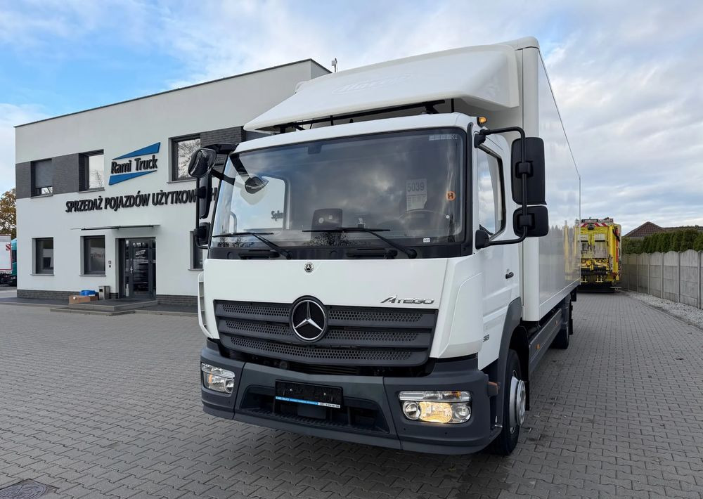 Mercedes-Benz ATEGO 1318 IZOTERMA 20 PALET! - Xe tải hộp: hình 1 Mercedes-Benz ATEGO 1318 IZOTERMA 20 PALET! - Xe tải hộp: hình 1