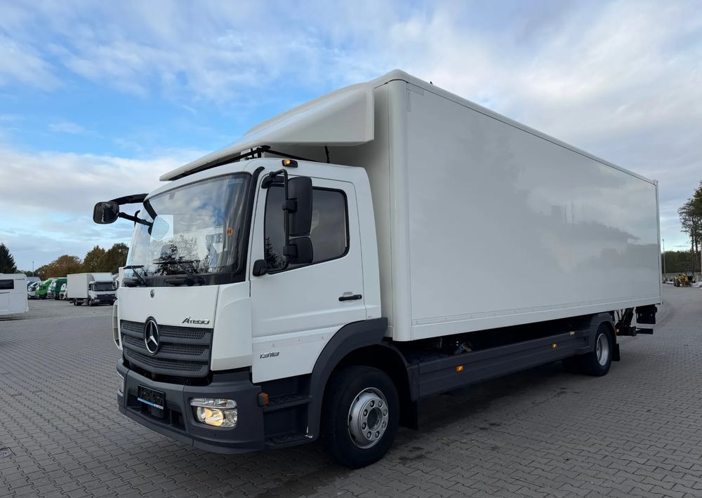 Mercedes-Benz ATEGO 1318 IZOTERMA 20 PALET! - Xe tải hộp: hình 2 Mercedes-Benz ATEGO 1318 IZOTERMA 20 PALET! - Xe tải hộp: hình 2
