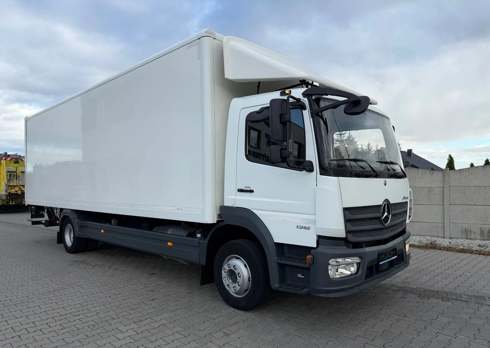Mercedes-Benz ATEGO 1318 IZOTERMA 20 PALET! - Xe tải hộp: hình 3 Mercedes-Benz ATEGO 1318 IZOTERMA 20 PALET! - Xe tải hộp: hình 3