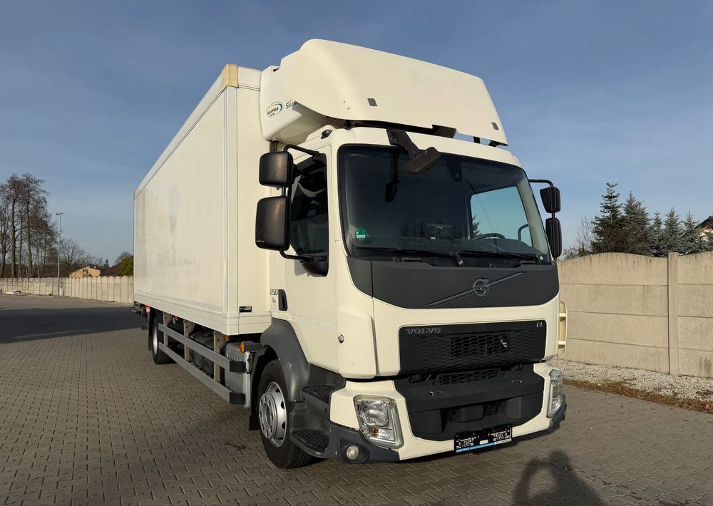 Volvo FL 16.250/ 19 PALET/ Ładownośc 6 ton/ na poduszkach! - Xe tải đông lạnh: hình 4 Volvo FL 16.250/ 19 PALET/ Ładownośc 6 ton/ na poduszkach! - Xe tải đông lạnh: hình 4
