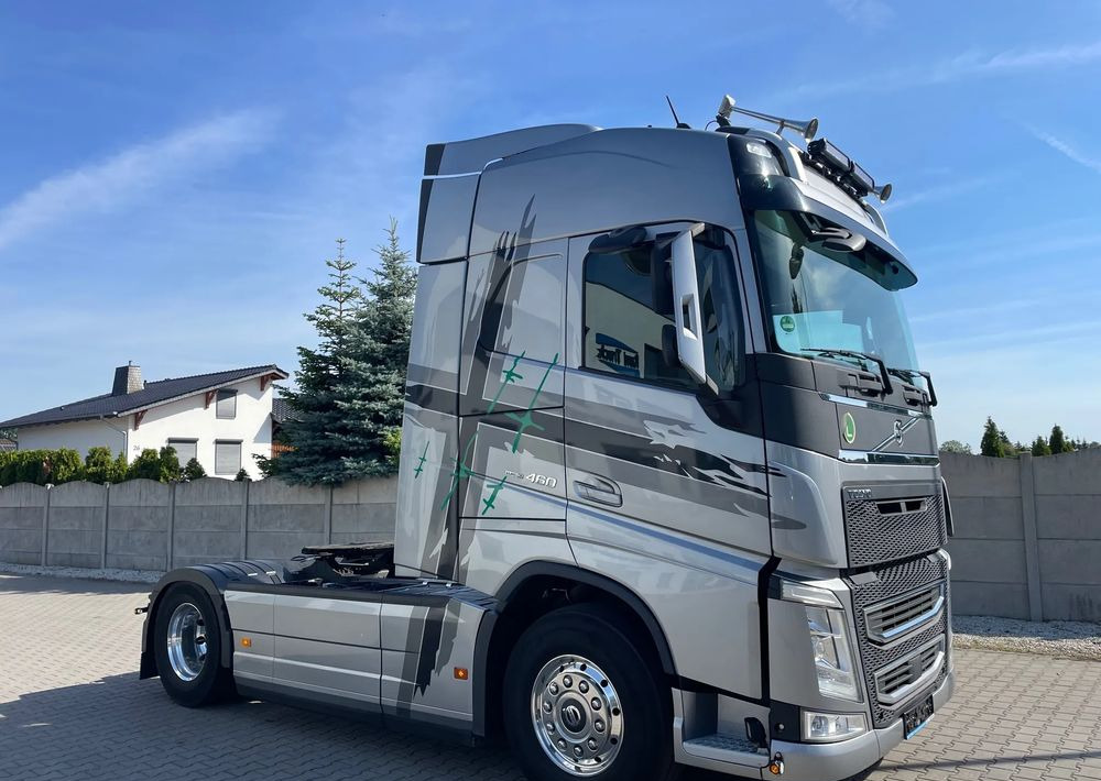 Volvo FH 460 - Xe đầu kéo: hình 5 Volvo FH 460 - Xe đầu kéo: hình 5