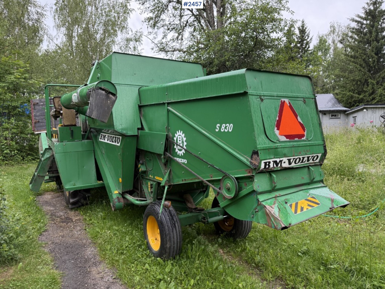 Combine harvester Volvo BM S830 with 2 cutting tables - Máy gặt đập: hình 3 Combine harvester Volvo BM S830 with 2 cutting tables - Máy gặt đập: hình 3