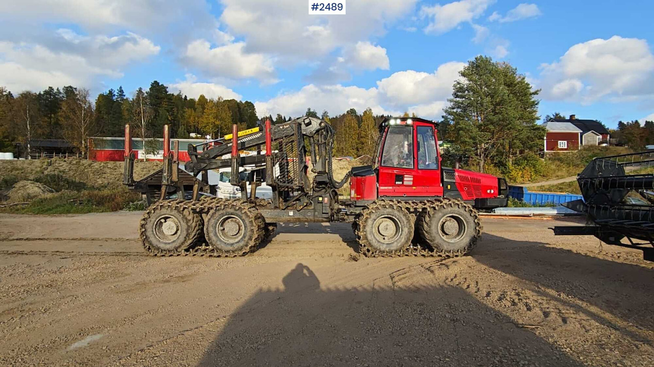 Komatsu 895 Forwarder (VIDEO) - Máy chuyển tiếp: hình 4 Komatsu 895 Forwarder (VIDEO) - Máy chuyển tiếp: hình 4
