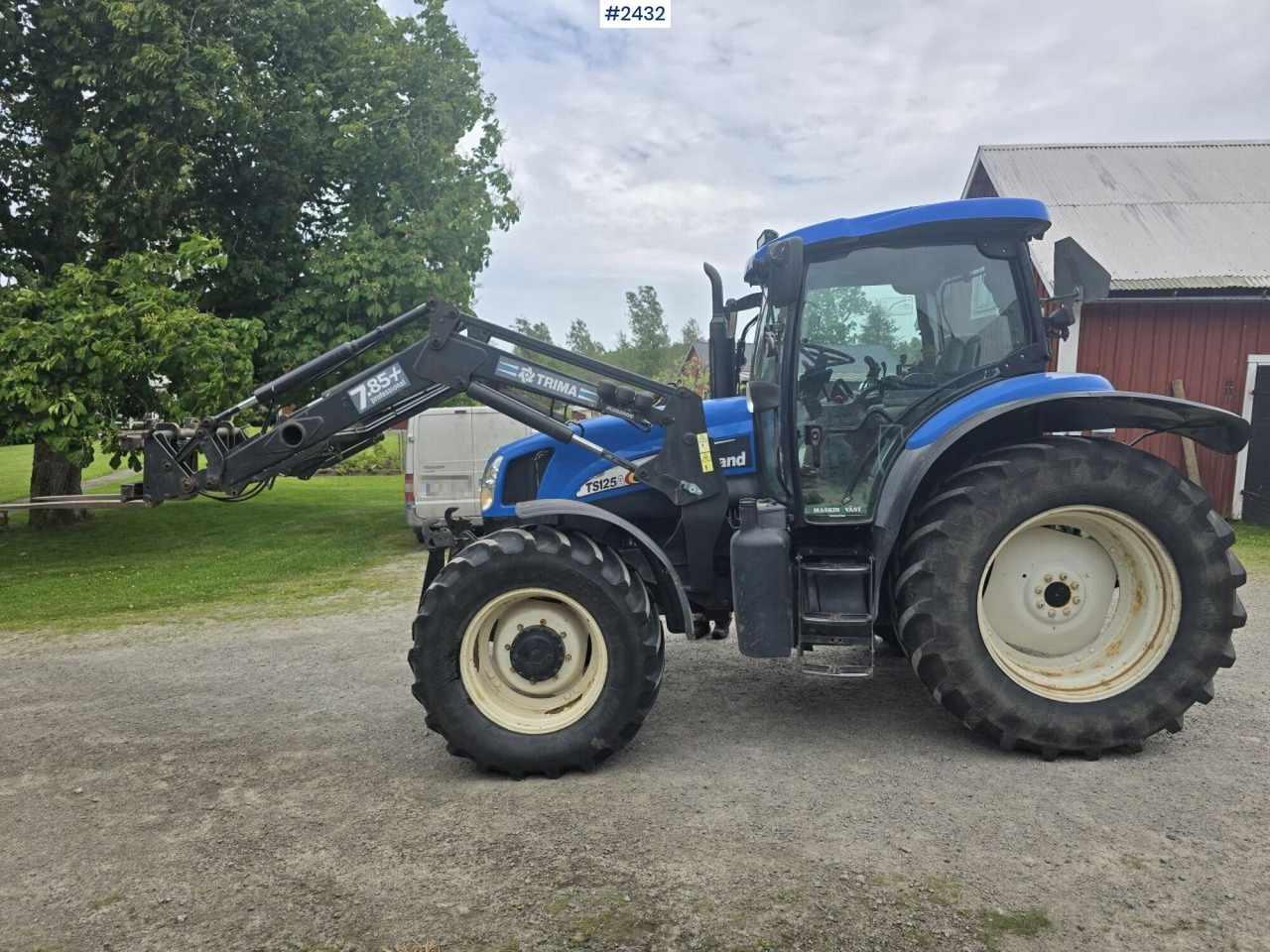 New Holland TS 125A med Frontlastare - Máy cày: hình 1 New Holland TS 125A med Frontlastare - Máy cày: hình 1