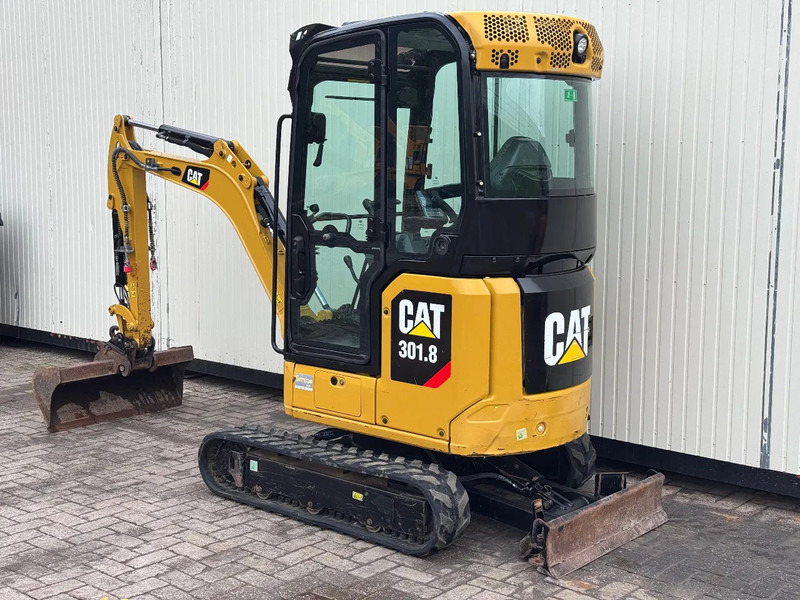 Caterpillar 301.8 NextGen - Máy xúc mini: hình 3 Caterpillar 301.8 NextGen - Máy xúc mini: hình 3